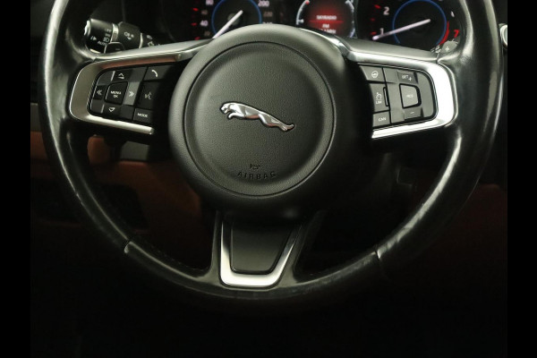Jaguar XF 2.0 Portfolio | Panoramadak | Leder | Achterbankverwarming | Camera | Navigatie | Xenon | Parkeerhulp | Stoel & stuurverwarming
