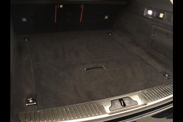 Jaguar XF 2.0 Portfolio | Panoramadak | Leder | Achterbankverwarming | Camera | Navigatie | Xenon | Parkeerhulp | Stoel & stuurverwarming