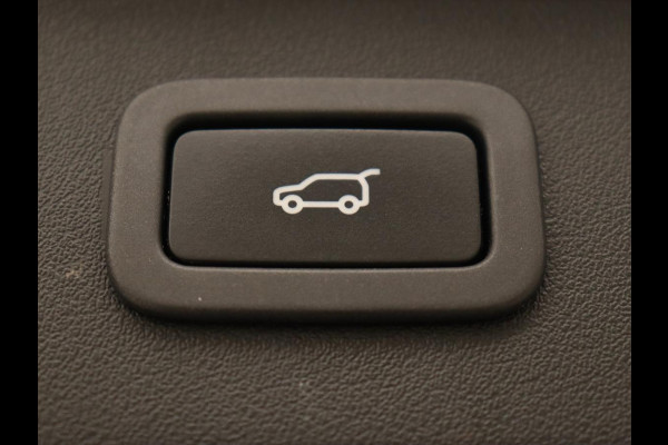 Jaguar XF 2.0 Portfolio | Panoramadak | Leder | Achterbankverwarming | Camera | Navigatie | Xenon | Parkeerhulp | Stoel & stuurverwarming