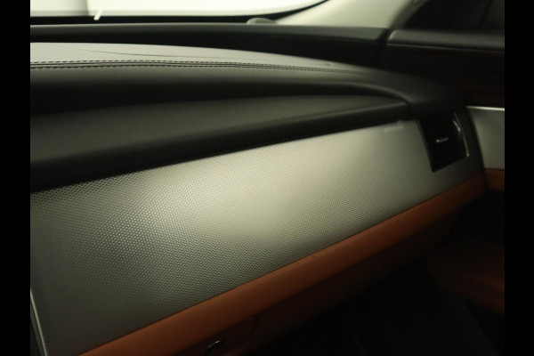 Jaguar XF 2.0 Portfolio | Panoramadak | Leder | Achterbankverwarming | Camera | Navigatie | Xenon | Parkeerhulp | Stoel & stuurverwarming