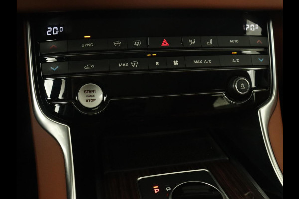 Jaguar XF 2.0 Portfolio | Panoramadak | Leder | Achterbankverwarming | Camera | Navigatie | Xenon | Parkeerhulp | Stoel & stuurverwarming