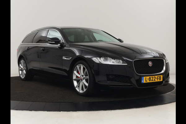 Jaguar XF 2.0 Portfolio | Panoramadak | Leder | Achterbankverwarming | Camera | Navigatie | Xenon | Parkeerhulp | Stoel & stuurverwarming