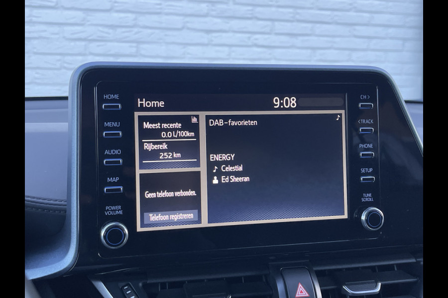 Toyota C-HR 2.0 Hybrid Team D Bi-Tone | Trekhaak | CarPlay | ACC | Camera | LED | DAB+ | Keyless