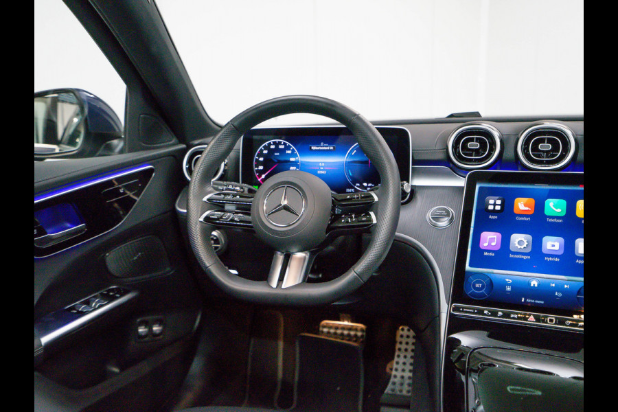 Mercedes-Benz C-Klasse C 300e AMG Line | Pano | Carplay | Digital Light | Leder