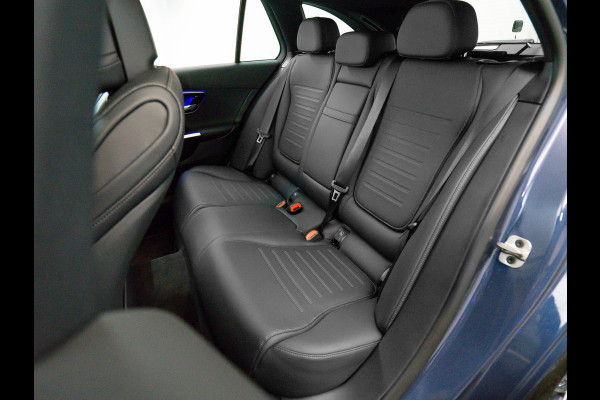 Mercedes-Benz C-Klasse C 300e AMG Line | Pano | Carplay | Digital Light | Leder