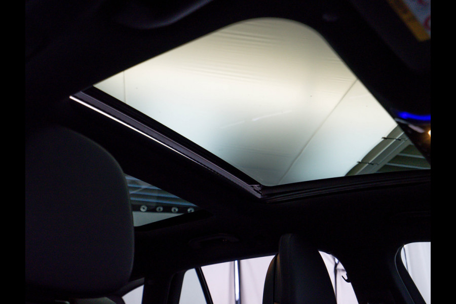 Mercedes-Benz C-Klasse C 300e AMG Line | Pano | Carplay | Digital Light | Leder