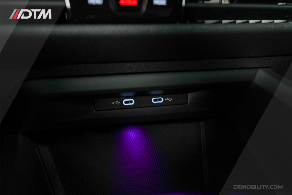 Volkswagen Golf 1.5 eTSI 1st Edition | Pano | IQ |