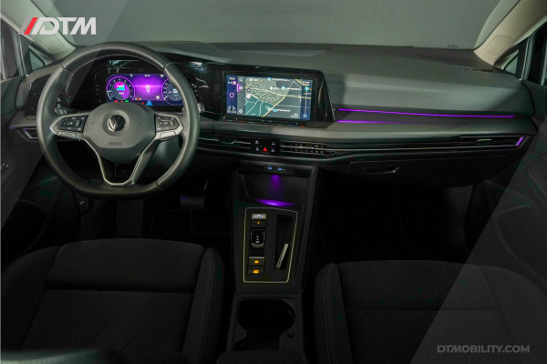 Volkswagen Golf 1.5 eTSI 1st Edition | Pano | IQ |