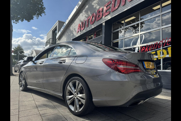 Mercedes-Benz CLA-Klasse 180 Ambition & Urban - Navigatie I Airco I Bi-Xenon I PDC I Sport interieur I Dealer onderhouden