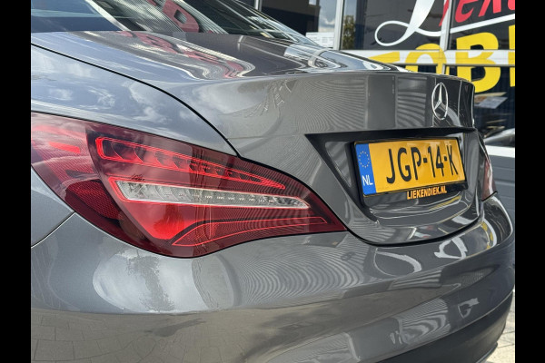 Mercedes-Benz CLA-Klasse 180 Ambition & Urban - Navigatie I Airco I Bi-Xenon I PDC I Sport interieur I Dealer onderhouden