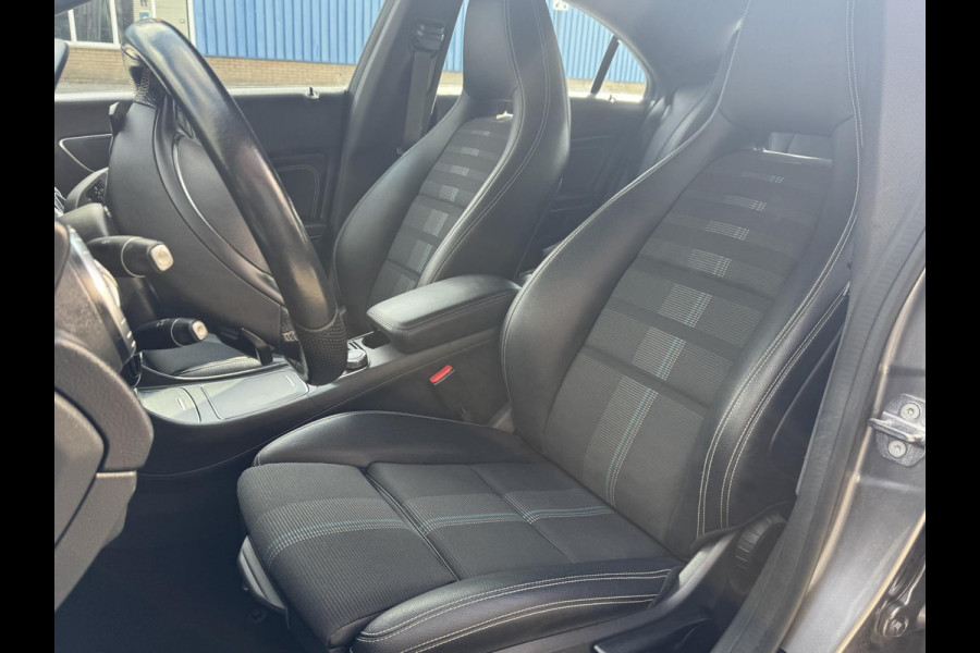 Mercedes-Benz CLA-Klasse 180 Ambition & Urban - Navigatie I Airco I Bi-Xenon I PDC I Sport interieur I Dealer onderhouden
