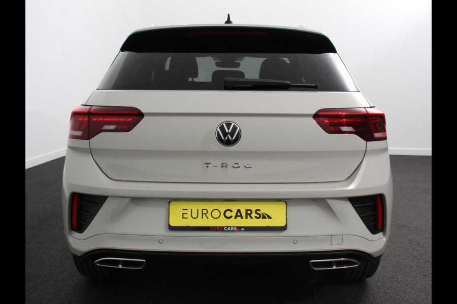 Volkswagen T-Roc 1.5 TSI 150pk DSG R-Line Edition Navigatie Apple Carplay/Android Auto Camera Parkeersensoren Adaptive Cruise Control Dodehoek Assistent Elektrische achterklep Stoel- en stuurverwarming Full Led Climate Control Lichtmetalen velgen