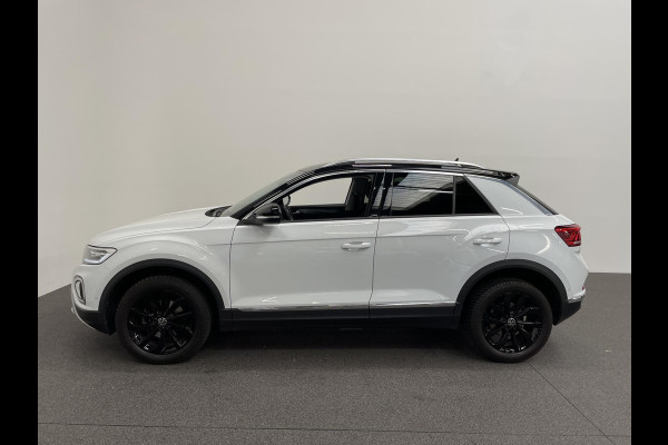 Volkswagen T-Roc 1.5 TSI DSG Style Demo Navigatie Apple Carplay / Android Auto Climate Control Led Digitale Cockpit Adaptive Cruise Control Trekhaak Volkswagen T-Roc 1.5 TSI DSG Style Demo Navigatie Apple Carplay / Android Auto Climate Control Led Digitale Cockpit Adaptive Cruise Control Trekhaak