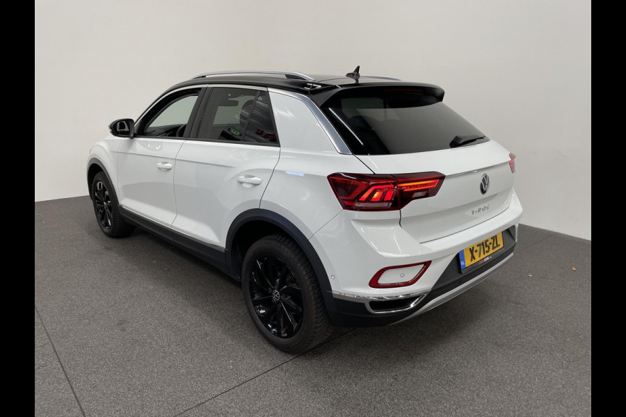 Volkswagen T-Roc 1.5 TSI DSG Style Demo Navigatie Apple Carplay / Android Auto Climate Control Led Digitale Cockpit Adaptive Cruise Control Trekhaak Volkswagen T-Roc 1.5 TSI DSG Style Demo Navigatie Apple Carplay / Android Auto Climate Control Led Digitale Cockpit Adaptive Cruise Control Trekhaak