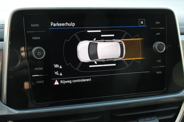 Volkswagen T-Roc 1.5 TSI DSG Style Demo Navigatie Apple Carplay / Android Auto Climate Control Led Digitale Cockpit Adaptive Cruise Control Trekhaak Volkswagen T-Roc 1.5 TSI DSG Style Demo Navigatie Apple Carplay / Android Auto Climate Control Led Digitale Cockpit Adaptive Cruise Control Trekhaak