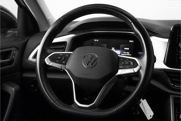 Volkswagen T-Roc 1.5 TSI 150PK Life Automaat ACC Carplay 17"