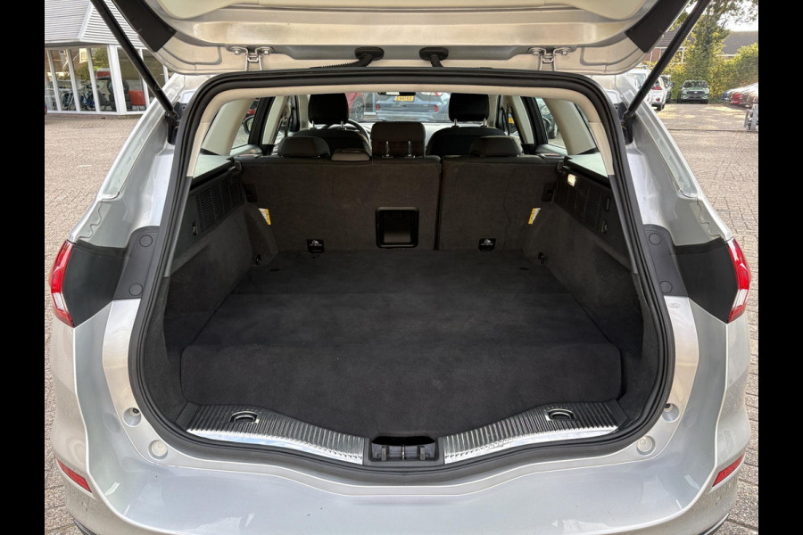 Ford Mondeo Wagon 2.0 IVCT HEV Titanium 187pk Automaat | Lichtmetaal | Navigatie | Apple Carplay / Android auto | Climate control Ford Mondeo Wagon 2.0 IVCT HEV Titanium 187pk Automaat | Lichtmetaal | Navigatie | Apple Carplay / Android auto | Climate control