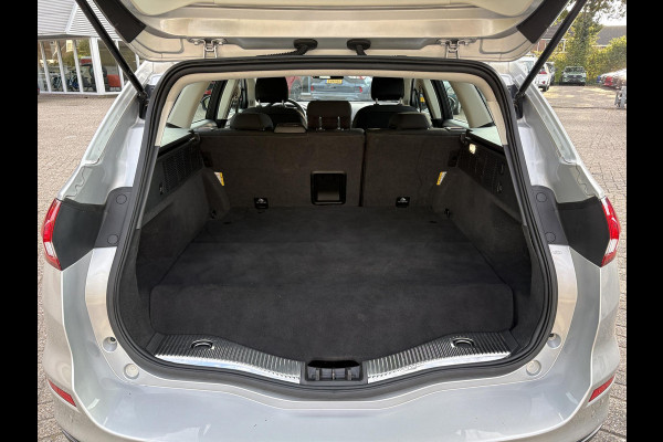 Ford Mondeo Wagon 2.0 IVCT HEV Titanium 187pk Automaat | Lichtmetaal | Navigatie | Apple Carplay / Android auto | Climate control Ford Mondeo Wagon 2.0 IVCT HEV Titanium 187pk Automaat | Lichtmetaal | Navigatie | Apple Carplay / Android auto | Climate control