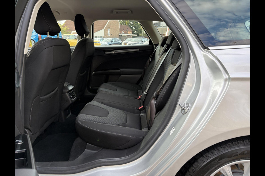 Ford Mondeo Wagon 2.0 IVCT HEV Titanium 187pk Automaat | Lichtmetaal | Navigatie | Apple Carplay / Android auto | Climate control Ford Mondeo Wagon 2.0 IVCT HEV Titanium 187pk Automaat | Lichtmetaal | Navigatie | Apple Carplay / Android auto | Climate control