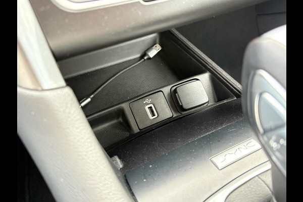 Ford Mondeo Wagon 2.0 IVCT HEV Titanium 187pk Automaat | Lichtmetaal | Navigatie | Apple Carplay / Android auto | Climate control Ford Mondeo Wagon 2.0 IVCT HEV Titanium 187pk Automaat | Lichtmetaal | Navigatie | Apple Carplay / Android auto | Climate control