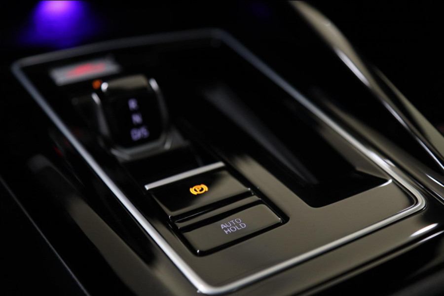 Volkswagen Golf 2.0 TSI GTI CLUBSPORT PANO/HUD/H&K/IQ/NAVI/CAM Volkswagen Golf 2.0 TSI GTI CLUBSPORT PANO/HUD/H&K/IQ/NAVI/CAM