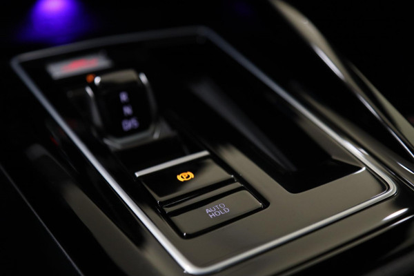 Volkswagen Golf 2.0 TSI GTI CLUBSPORT PANO/HUD/H&K/IQ/NAVI/CAM Volkswagen Golf 2.0 TSI GTI CLUBSPORT PANO/HUD/H&K/IQ/NAVI/CAM