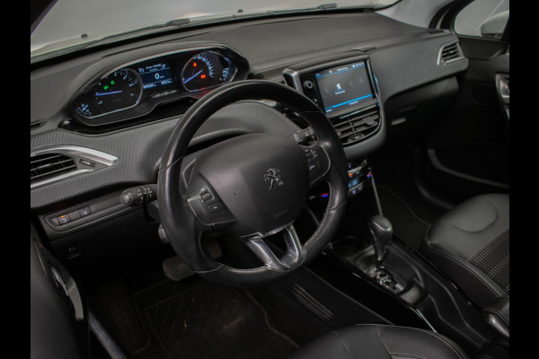 Peugeot 2008 1.2 PureTech Active Sport (APPLE CARPLAY,NAVI,CRUISE,CAMERA,LED,SPORTSTOELEN,GETINT,LM VELGEN,TREKHAAK,NETTE STAAT)