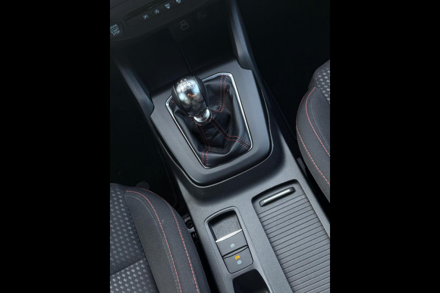 Ford FOCUS Wagon 1.0 EcoBoost Hybrid ST Line, trekhaak, achteruitrijcamera, vele opties, Nederlandse auto met nationale auto pas