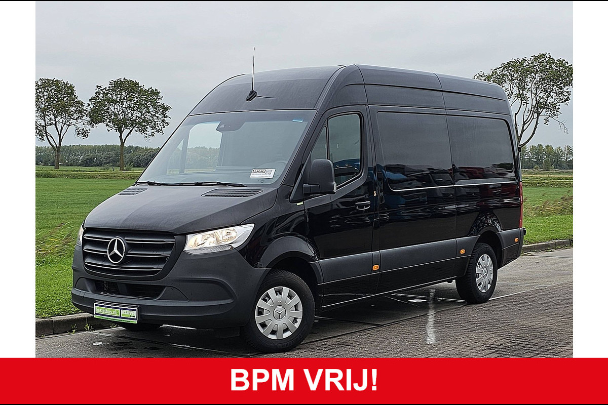 Mercedes-Benz Sprinter 317 L2H2 RWD 3.5t-Trekhaak Airco Navi Mbux 170 PK Euro6 Mercedes-Benz Sprinter 317 L2H2 RWD 3.5t-Trekhaak Airco Navi Mbux 170 PK Euro6