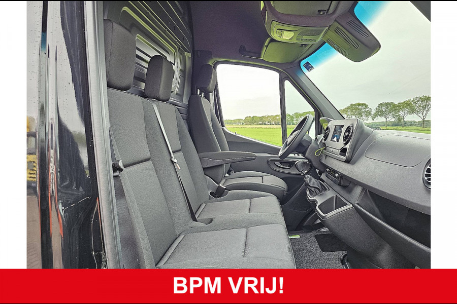 Mercedes-Benz Sprinter 317 L2H2 RWD 3.5t-Trekhaak Airco Navi Mbux 170 PK Euro6