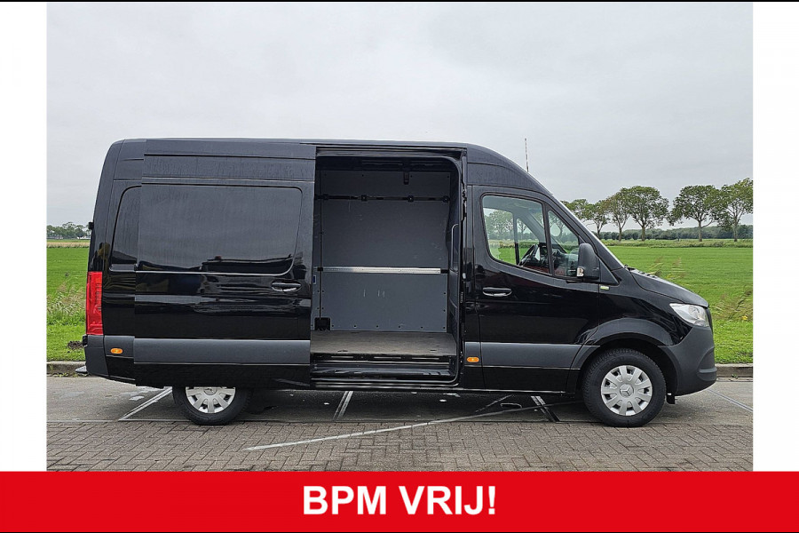 Mercedes-Benz Sprinter 317 L2H2 RWD 3.5t-Trekhaak Airco Navi Mbux 170 PK Euro6