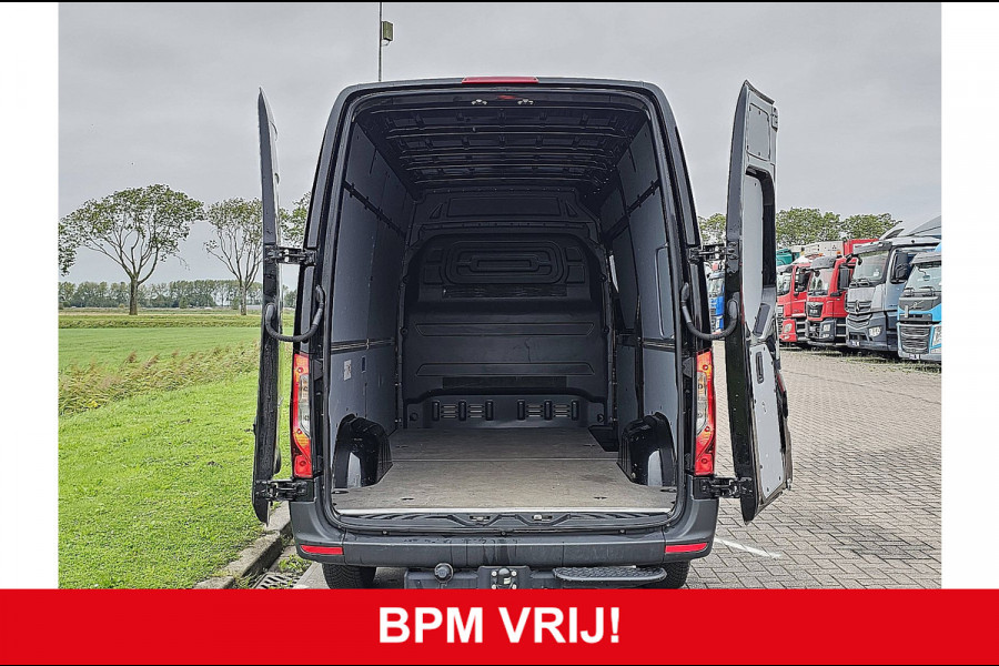 Mercedes-Benz Sprinter 317 L2H2 RWD 3.5t-Trekhaak Airco Navi Mbux 170 PK Euro6