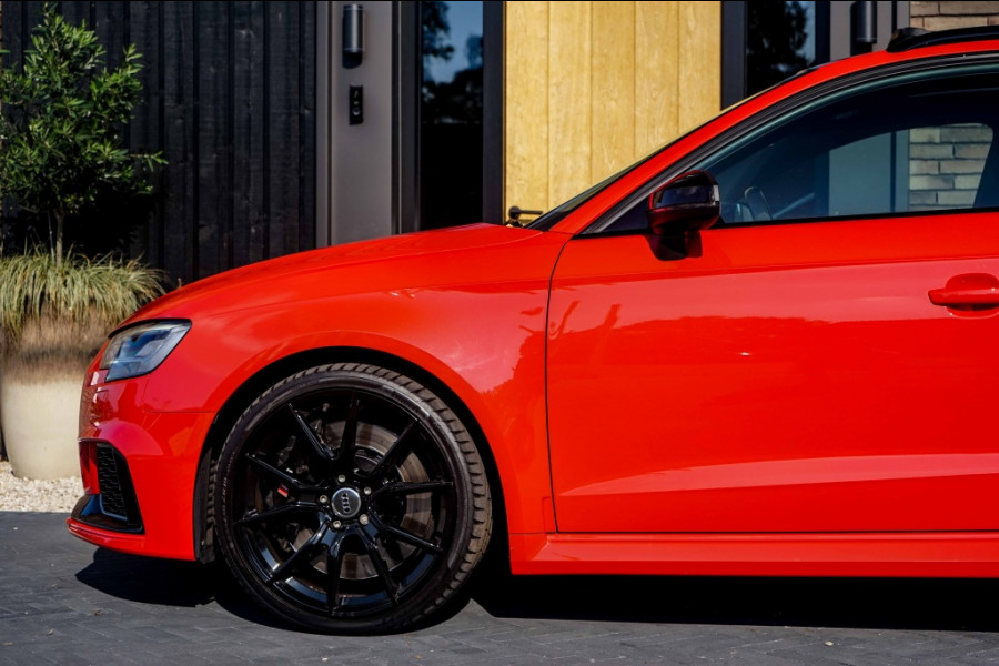 Audi RS3 Sportback 2.5 TFSI Quattro Pano/DCC/ACC/B&O/Catalunya-red