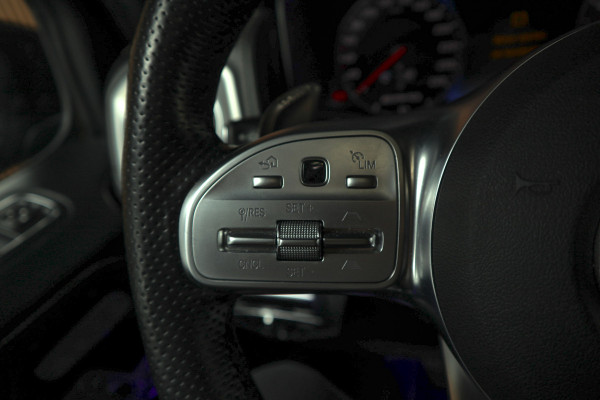 Mercedes-Benz G63 AMG Panodak Carbon Burmester Leer 360 PTS Open dak Navi Memory Stoelventilatie Stoelverwarming Climate NL auto Mercedes-Benz G63 AMG Panodak Carbon Burmester Leer 360 PTS Open dak Navi Memory Stoelventilatie Stoelverwarming Climate NL auto