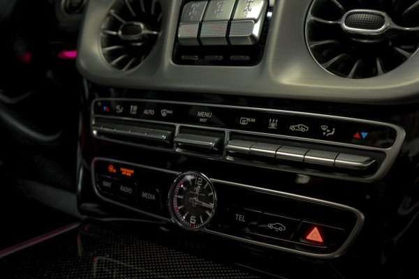 Mercedes-Benz G63 AMG Panodak Carbon Burmester Leer 360 PTS Open dak Navi Memory Stoelventilatie Stoelverwarming Climate NL auto Mercedes-Benz G63 AMG Panodak Carbon Burmester Leer 360 PTS Open dak Navi Memory Stoelventilatie Stoelverwarming Climate NL auto