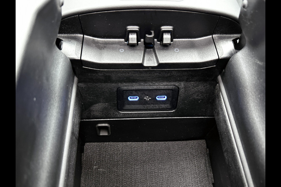 Mercedes-Benz E-Klasse Estate Mercedes-AMG 53 4MATIC+ Night Pakket 1+2 | Panorama Schuif-Kanteldak | 21 Inch AMG Velgen | Burmester® | Trekhaak | AMG Real Performance Sound. Inclusief 24 maanden MB Certified garantie voor Europa.