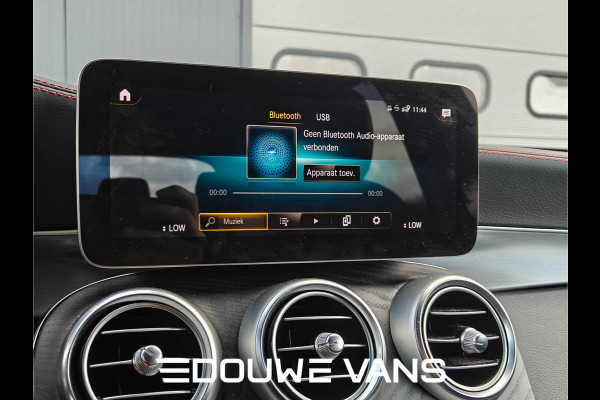 Mercedes-Benz GLC 300e 4MAtic Panorama Sportpakket AMG LinePlus DAB Head-up