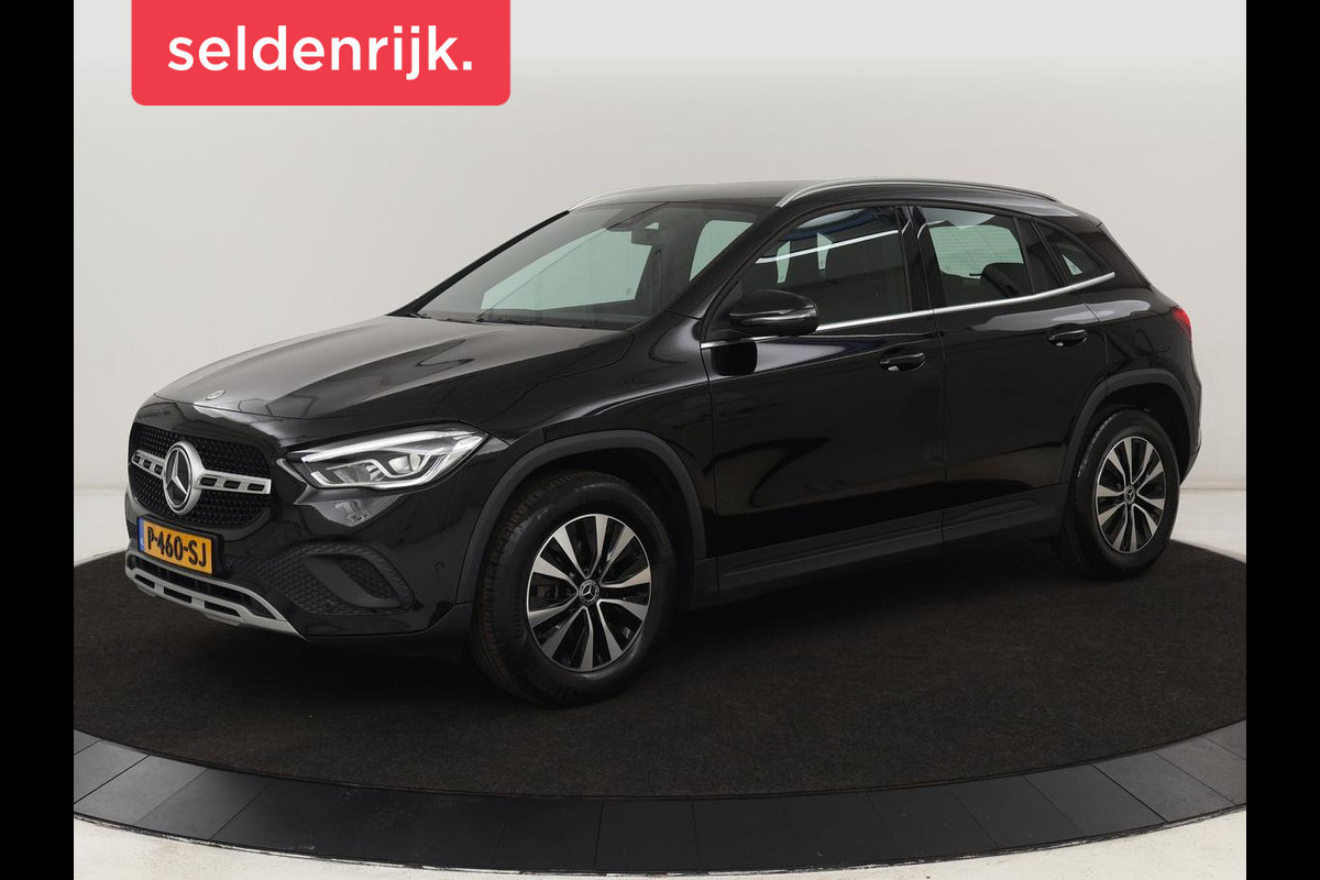 Mercedes-Benz GLA 180 Business Solution | Trekhaak | Stoelverwarming | Camera | Full LED | Half leder | Park Assist | Navigatie Mercedes-Benz GLA 180 Business Solution | Trekhaak | Stoelverwarming | Camera | Full LED | Half leder | Park Assist | Navigatie