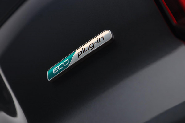 Kia Sorento 1.6 T-GDI PHEV 4WD / PANO / KEYLESS / HUD / 360 / VOLLEDIG UITGEVOERD!