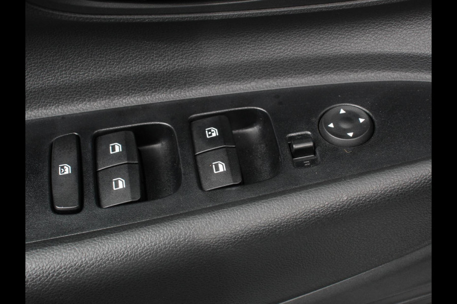 Hyundai i20 1.2 MPI Trend | Navigatie | Apple Carplay/Android Auto | Cruise Control | Parkeer sensoren | Digitale Cockpit | Stoelverwarming