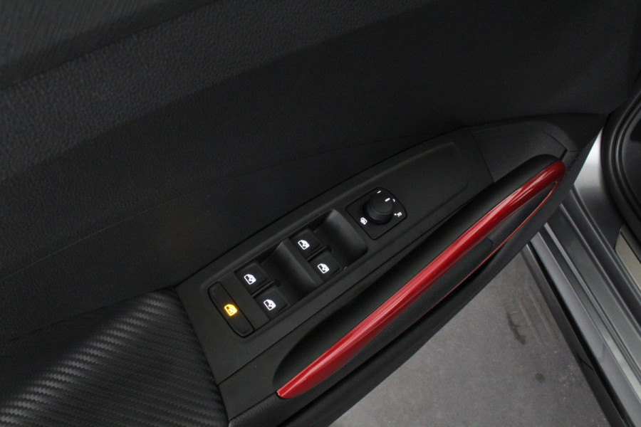 Škoda Fabia 1.0 TSI Monte Carlo (116pk) > Winterpakket Plus/Zwart dak/Camera...