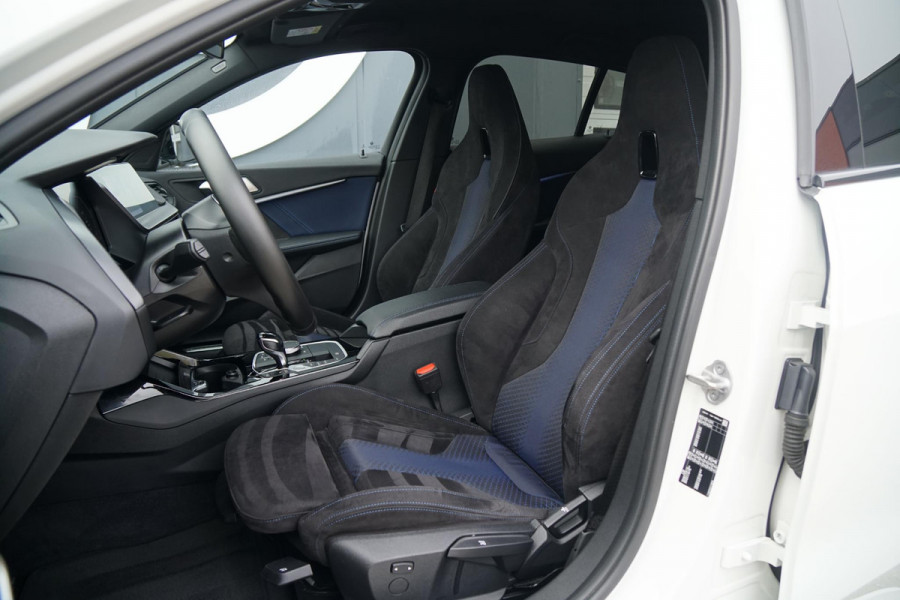 BMW 1-serie 118i M-Sport + KUIPSTOELEN / CAMERA / SFEERVERLICHTING
