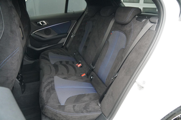 BMW 1-serie 118i M-Sport + KUIPSTOELEN / CAMERA / SFEERVERLICHTING