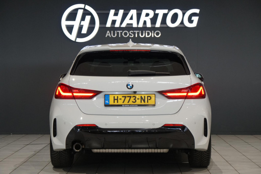 BMW 1-serie 118i M-Sport + KUIPSTOELEN / CAMERA / SFEERVERLICHTING