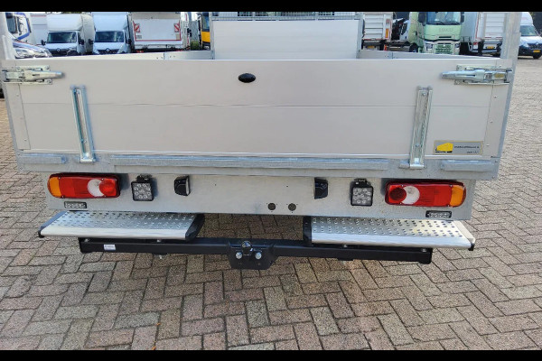 Renault Master E-TECH 87 KW FWD EL - INFRA OPEN LAADBAK 4.40 METER / TREKHAAK 2000 KG. - OPBOUW HARTOG-EST Renault Master E-TECH 87 KW FWD EL - INFRA OPEN LAADBAK 4.40 METER / TREKHAAK 2000 KG. - OPBOUW HARTOG-EST