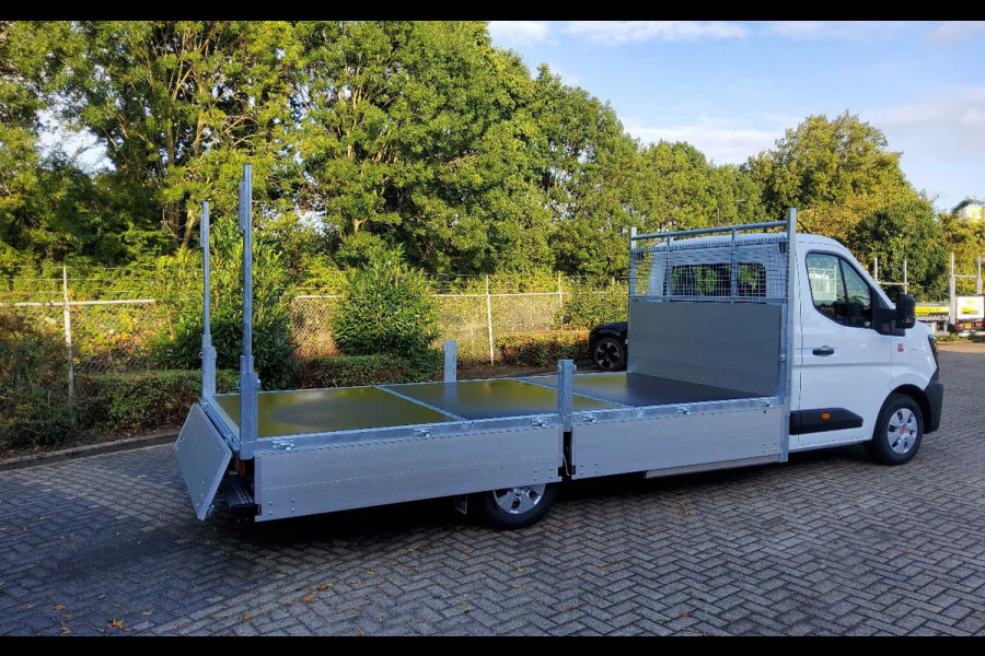 Renault Master E-TECH 87 KW FWD EL - INFRA OPEN LAADBAK 4.40 METER / TREKHAAK 2000 KG. - OPBOUW HARTOG-EST Renault Master E-TECH 87 KW FWD EL - INFRA OPEN LAADBAK 4.40 METER / TREKHAAK 2000 KG. - OPBOUW HARTOG-EST