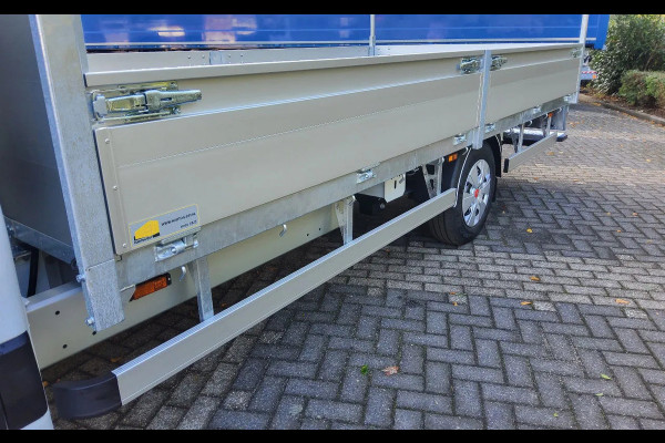 Renault Master E-TECH 87 KW FWD EL - INFRA OPEN LAADBAK 4.40 METER / TREKHAAK 2000 KG. - OPBOUW HARTOG-EST Renault Master E-TECH 87 KW FWD EL - INFRA OPEN LAADBAK 4.40 METER / TREKHAAK 2000 KG. - OPBOUW HARTOG-EST