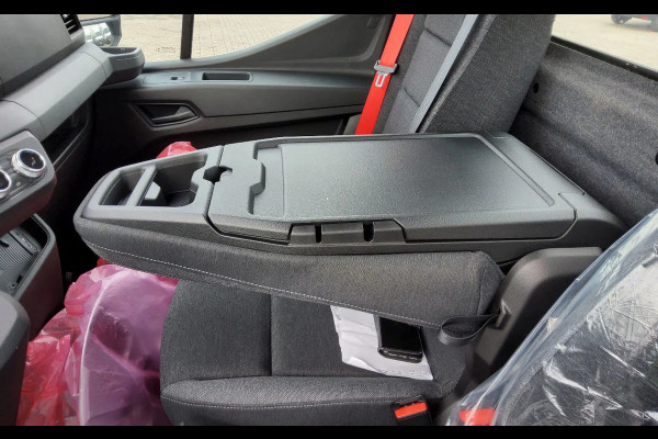 Renault Master E-TECH 87 KW FWD EL - INFRA OPEN LAADBAK 4.40 METER / TREKHAAK 2000 KG. - OPBOUW HARTOG-EST Renault Master E-TECH 87 KW FWD EL - INFRA OPEN LAADBAK 4.40 METER / TREKHAAK 2000 KG. - OPBOUW HARTOG-EST