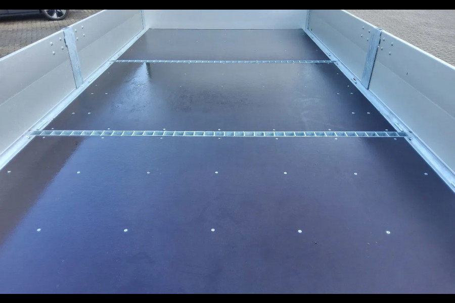 Renault Master E-TECH 87 KW FWD EL - INFRA OPEN LAADBAK 4.40 METER / TREKHAAK 2000 KG. - OPBOUW HARTOG-EST Renault Master E-TECH 87 KW FWD EL - INFRA OPEN LAADBAK 4.40 METER / TREKHAAK 2000 KG. - OPBOUW HARTOG-EST