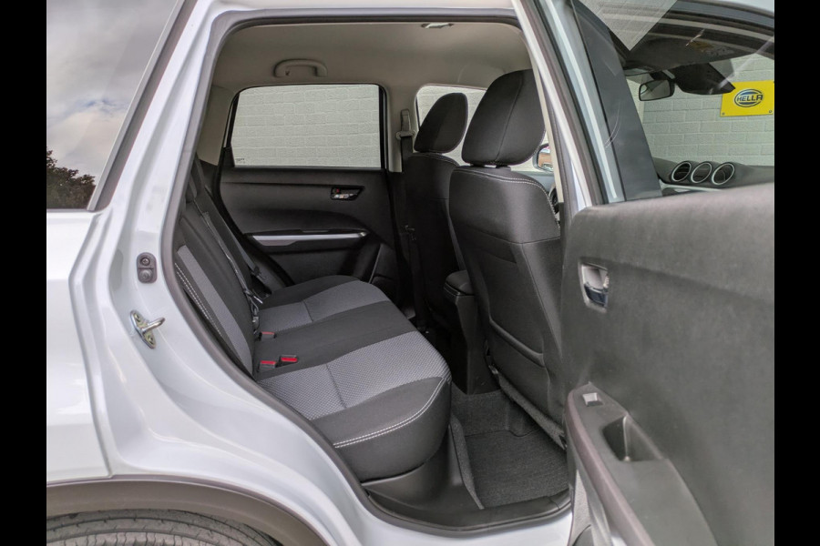 Suzuki Vitara 1.4 Boosterjet Select Smart Hybrid 140PK|Camera|Blindspot|Adaptive-Cruise|Afn.Trekhaak|Apple-Carplay/Android-Auto